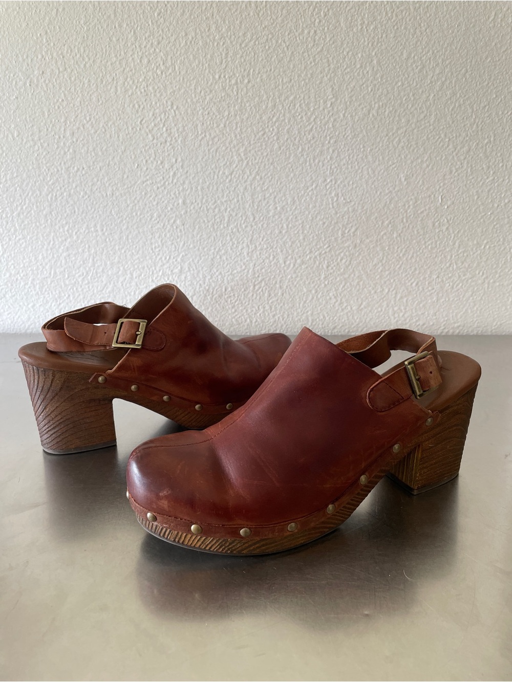 Kork Ease Darby Brown Leather Clog Heels with Slingback Strap